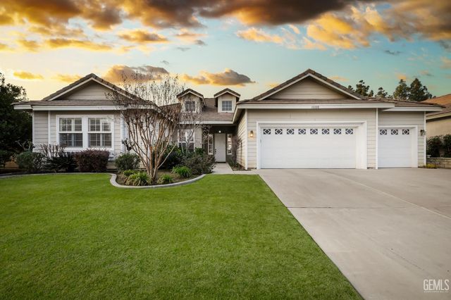 10308 Dutch Iris Drive, Bakersfield, CA 93311