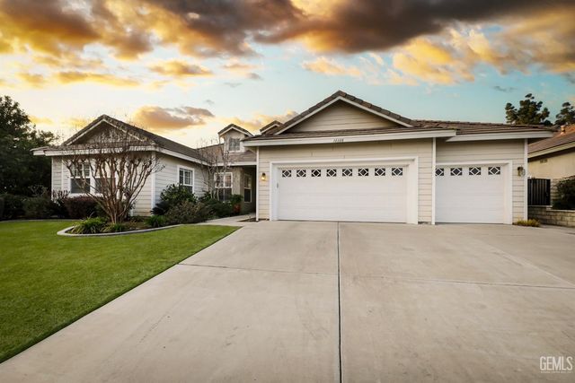 10308 Dutch Iris Drive, Bakersfield, CA 93311