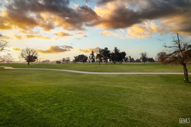 10308 Dutch Iris Drive, Bakersfield, CA 93311