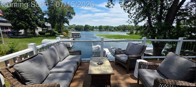 3285 Mapledale Street, Commerce Charter Township, MI 48382