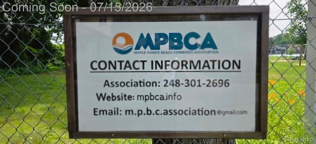 3285 Mapledale Street, Commerce Charter Township, MI 48382