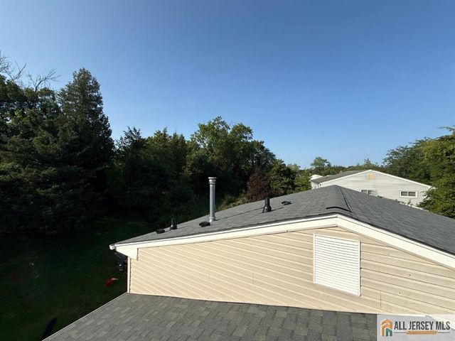 44 Drake Road, Somerset, NJ 08873
