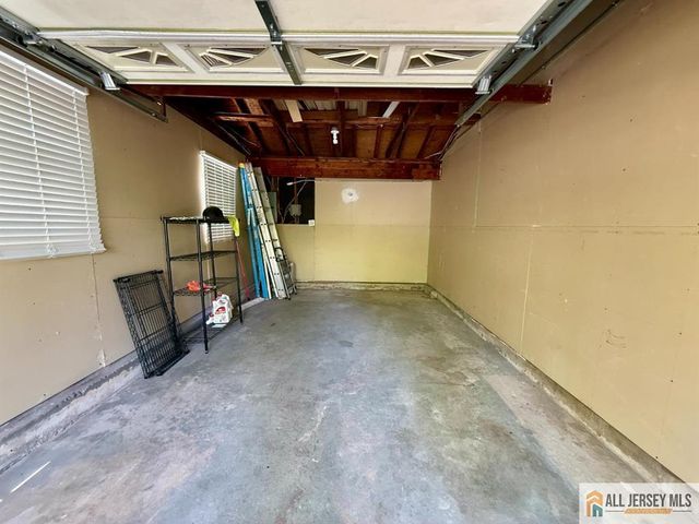 44 Drake Road, Somerset, NJ 08873