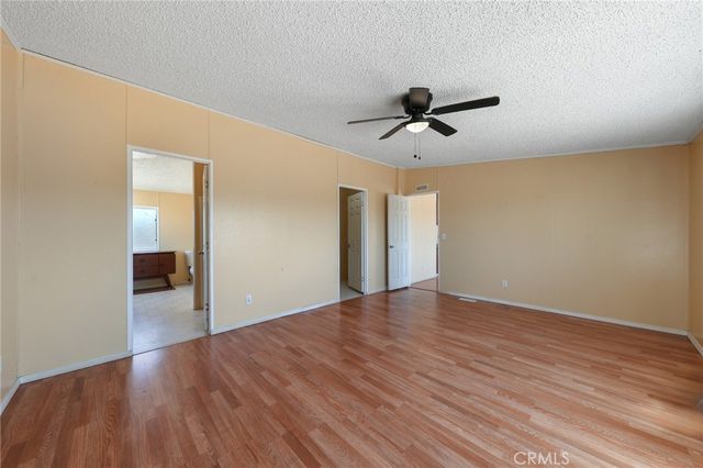 8195 Alta Mesa Road, Oak Hills, CA 92344