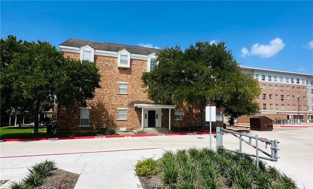 400 Nagle Street 300, College Station, TX 77840