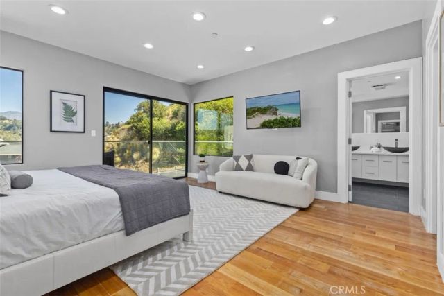 3060 Hollywell, Glendale, CA 91206