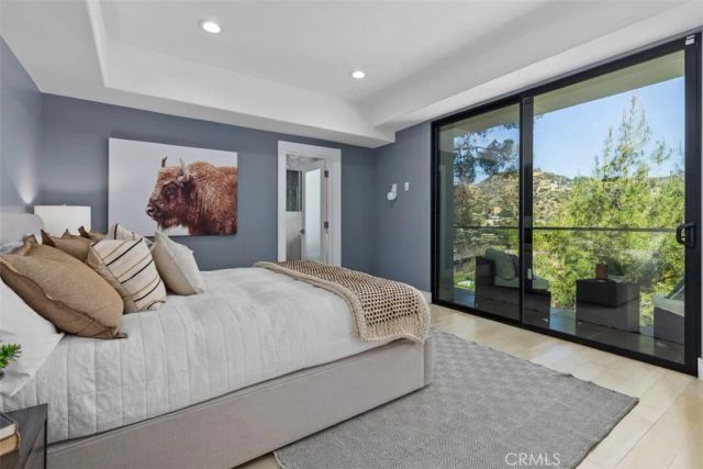3060 Hollywell, Glendale, CA 91206