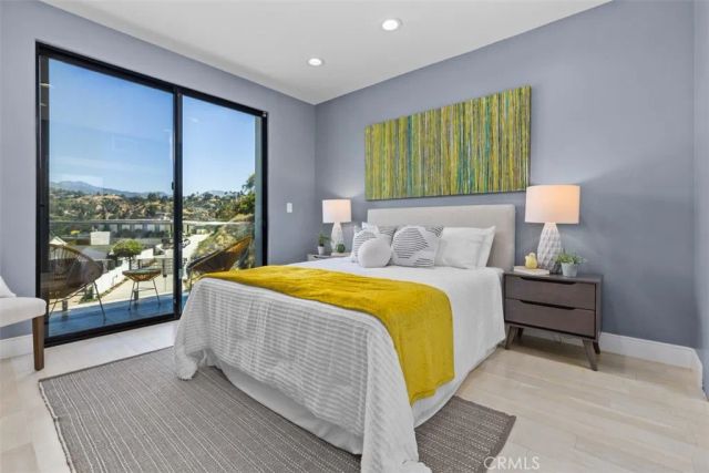 3060 Hollywell, Glendale, CA 91206
