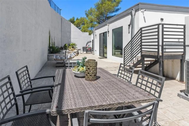 3060 Hollywell, Glendale, CA 91206