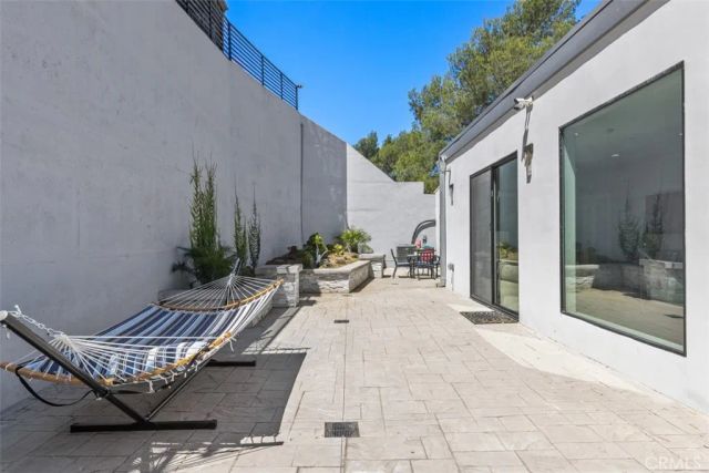 3060 Hollywell, Glendale, CA 91206