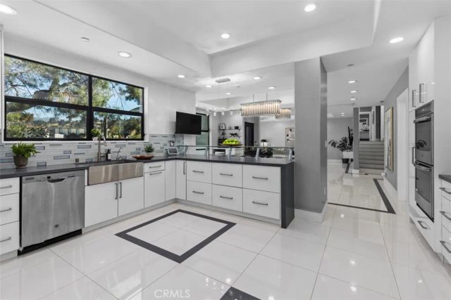 3060 Hollywell, Glendale, CA 91206