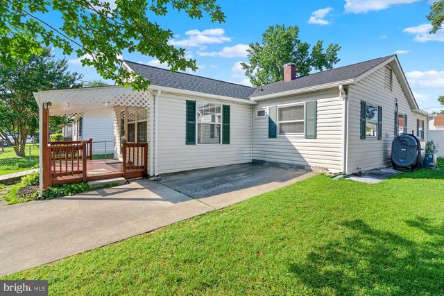 1421 3RD RD, Baltimore, MD 21220