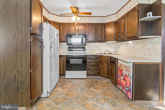 1421 3RD RD, Baltimore, MD 21220
