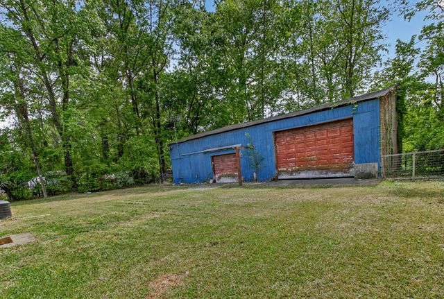 221 Forest Circle, Summerville, SC 29483