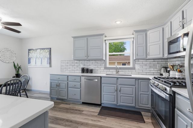 3706 Tam O Shanter Drive, Bettendorf, IA 52722