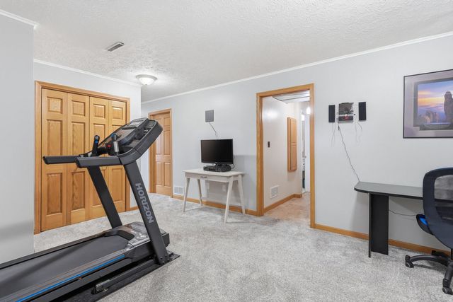 3706 Tam O Shanter Drive, Bettendorf, IA 52722