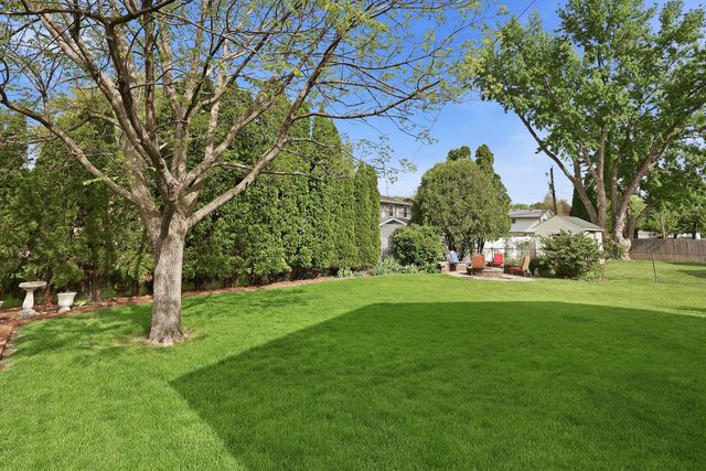 3706 Tam O Shanter Drive, Bettendorf, IA 52722