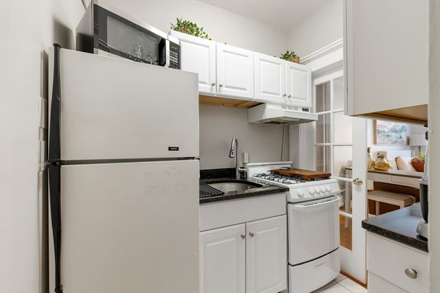 8 Garrison Street 205, Boston, MA 02116