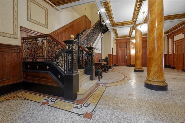 8 Garrison Street 205, Boston, MA 02116