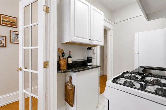 8 Garrison Street 205, Boston, MA 02116
