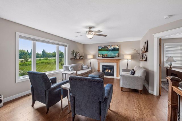 3963 Bailey Ridge Draw, Woodbury, MN 55125