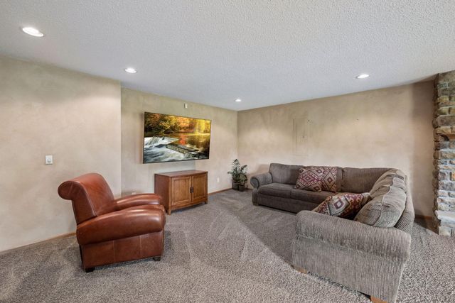 3963 Bailey Ridge Draw, Woodbury, MN 55125