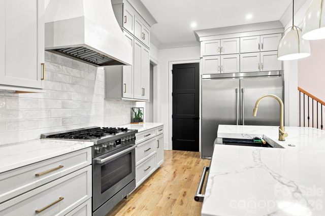 1329 Bywood Lane, Charlotte, NC 28209