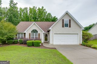 387 Joshua Way, Hoschton, GA 30548