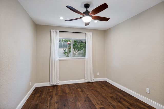 1230 Richland Oaks Drive, Richardson, TX 75081