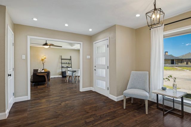 1230 Richland Oaks Drive, Richardson, TX 75081
