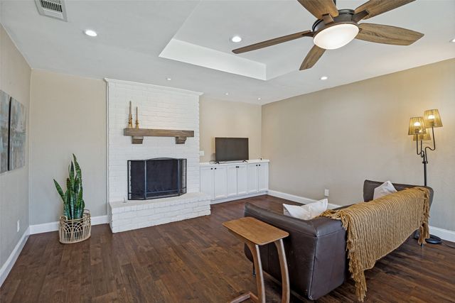1230 Richland Oaks Drive, Richardson, TX 75081