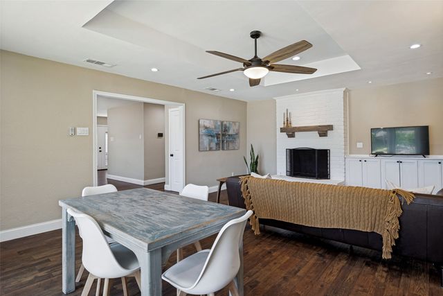 1230 Richland Oaks Drive, Richardson, TX 75081