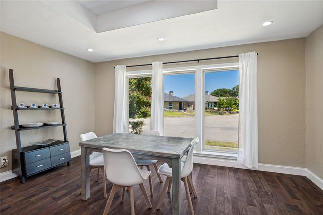 1230 Richland Oaks Drive, Richardson, TX 75081