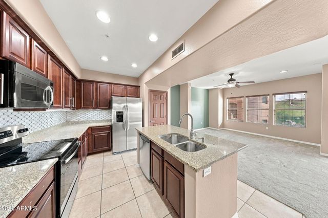 3935 E ROUGH RIDER Road 1014, Phoenix, AZ 85050