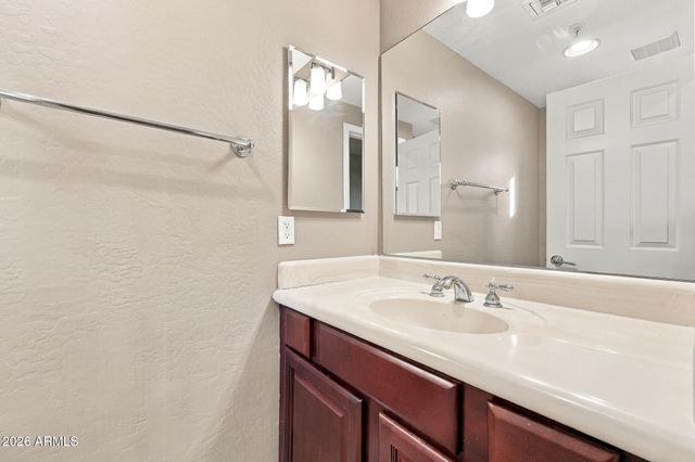 3935 E ROUGH RIDER Road 1014, Phoenix, AZ 85050