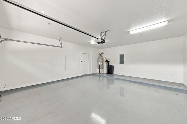 3935 E ROUGH RIDER Road 1014, Phoenix, AZ 85050
