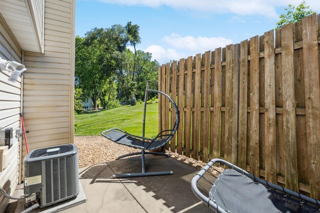 3895 Dolomite Drive, Eagan, MN 55122