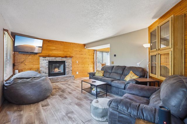 3895 Dolomite Drive, Eagan, MN 55122