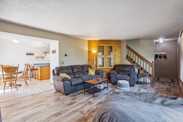 3895 Dolomite Drive, Eagan, MN 55122