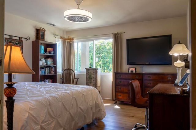 969 Viletta Drive, Escondido, CA 92027