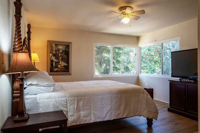 969 Viletta Drive, Escondido, CA 92027