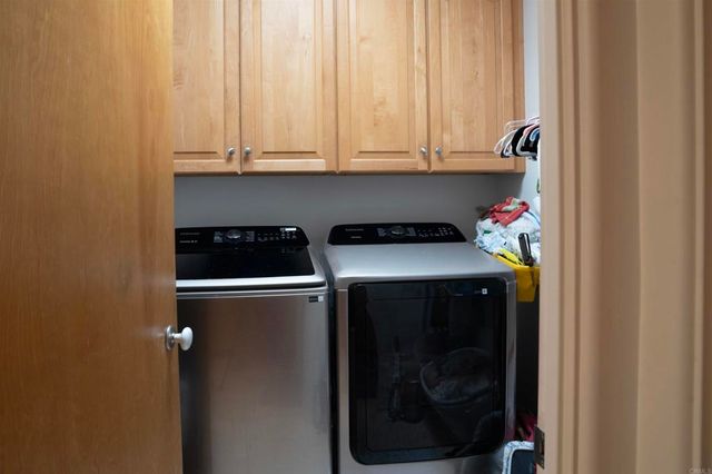 969 Viletta Drive, Escondido, CA 92027