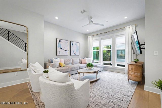 1616 PIAZZA Place, Jacksonville, FL 32207