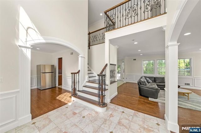 216 Washington Street, Northvale, NJ 07647