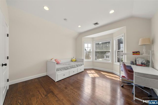 216 Washington Street, Northvale, NJ 07647