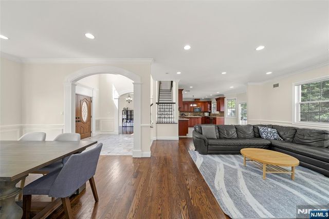 216 Washington Street, Northvale, NJ 07647