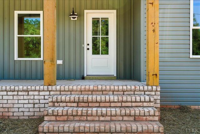 2730 Liberty Chapel Road, Appomattox, VA 24522