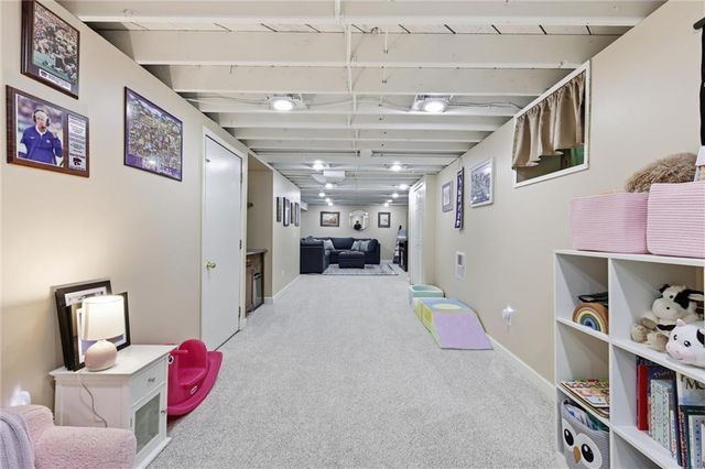 5615 W 70th Terrace, Prairie Village, KS 66208