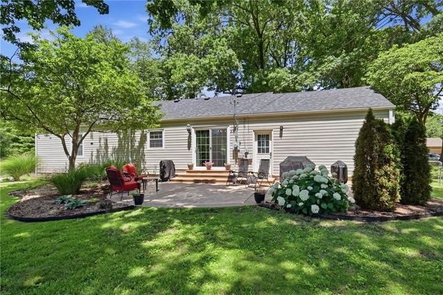 5615 W 70th Terrace, Prairie Village, KS 66208