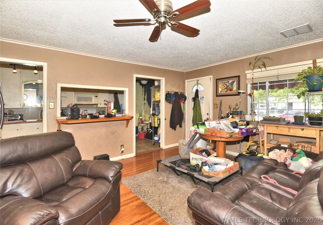 4116 S 39th West Avenue, Tulsa, OK 74107